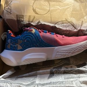 UA FLOW FUTR X 2 LE